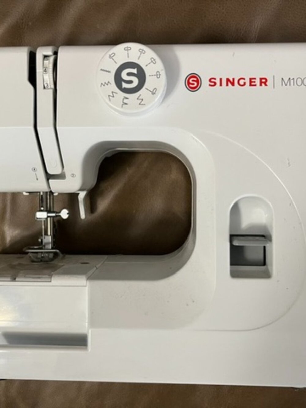 Singer M1000 Sewing & Mending Machine